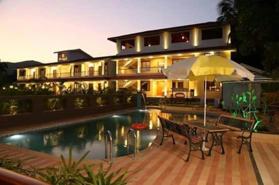 Meritas Seawind Beach Resort, Srīvardhan Zewnętrze zdjęcie