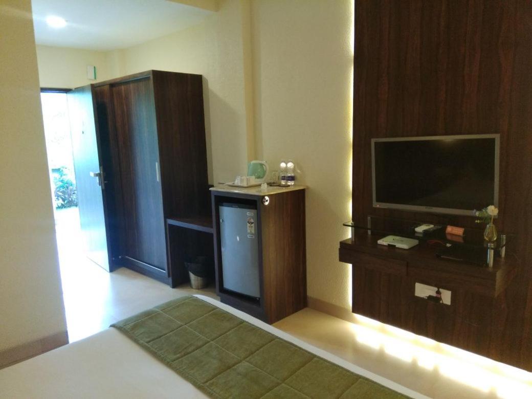 Meritas Seawind Beach Resort, Srīvardhan Zewnętrze zdjęcie