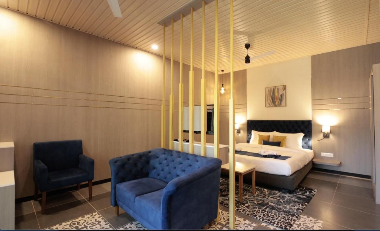 Meritas Seawind Beach Resort, Srīvardhan Zewnętrze zdjęcie
